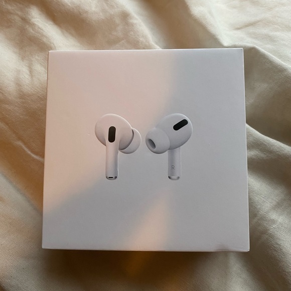 Apple AirPods Pro - Picture 6 of 9